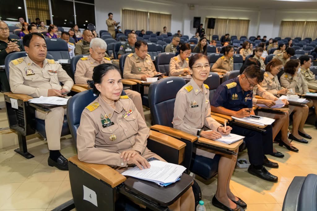 title - ส.ป.ก.พิษณุโลก ร่วมประชุมคณะกรมการจังหวัดฯ ติดตามการขับเคลื่อนนโยบายสำคัญ พร้อมเตรียมกิจกรรมเฉลิมพระเกียรติและเร่งพัฒนาจังหวัดอย่างต่อเนื่อง